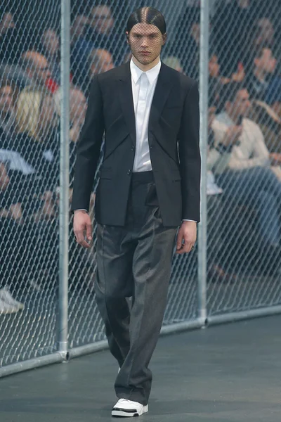 Look 37